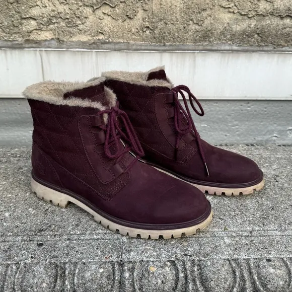 Helly Hansen Vega Arctic Suede Faux Shearling Lined Womens Boots Purple Sz 6.5