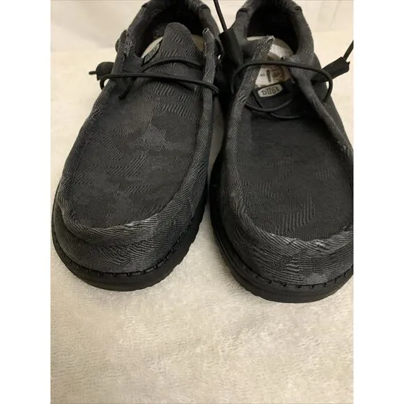 Hey Dude Shoes Mens 8 Loafers Slip On Black Camo Nwt