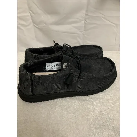 Hey Dude Shoes Mens 8 Loafers Slip On Black Camo Nwt