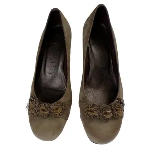 Hispanitas Pumps Taupe Suede Slip On Shoes Kitten Heel Leather Flower EU 38 #263