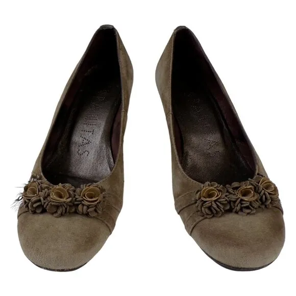 Hispanitas Pumps Taupe Suede Slip On Shoes Kitten Heel Leather Flower EU 38 #263