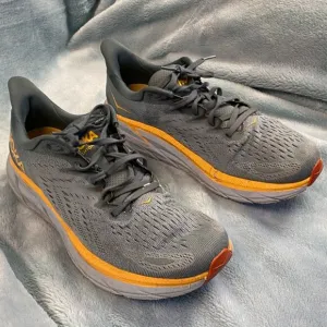 Hoka One One Clifton 8 Running Shoes Gray &amp; Yellow Mens 10.5 D Medium Lightweigh