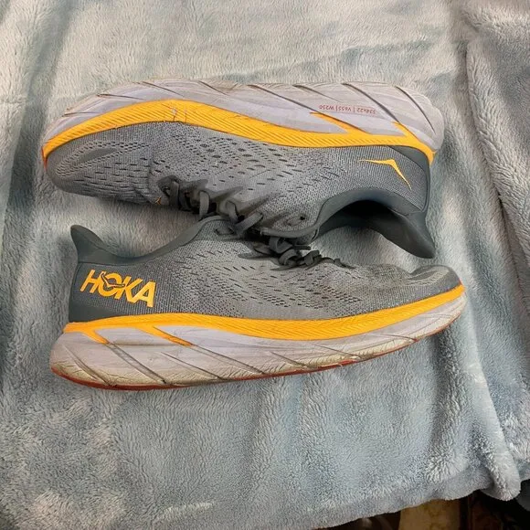 Hoka One One Clifton 8 Running Shoes Gray &amp; Yellow Mens 10.5 D Medium Lightweigh