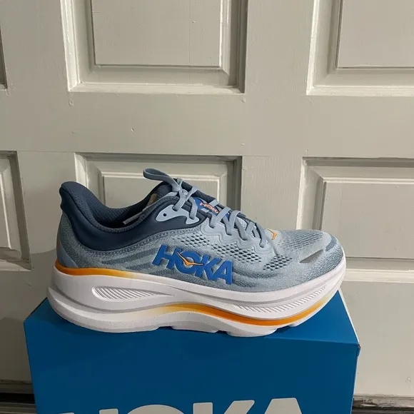 Hoka one one Man’s Bondi 9 walking running shoes