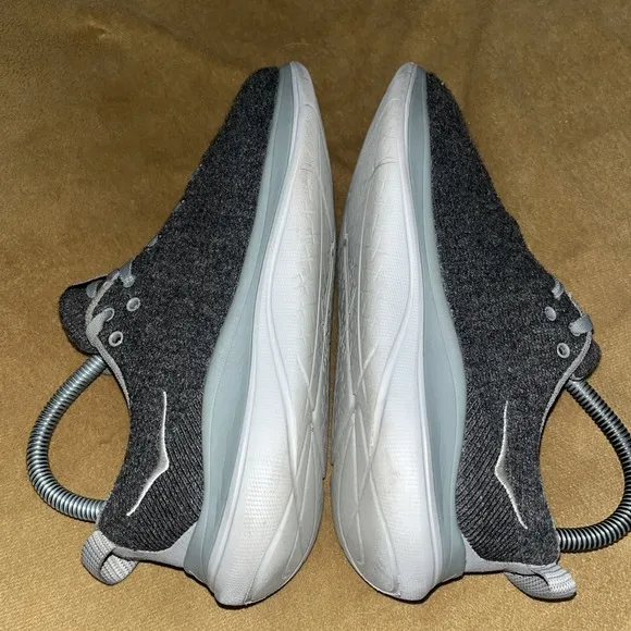Hoka One One Mens Hupana Flow Wool 1105589 DSCG Gray Running Shoes Sneakers Sz 6