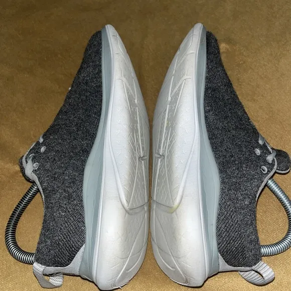 Hoka One One Mens Hupana Flow Wool 1105589 DSCG Gray Running Shoes Sneakers Sz 6