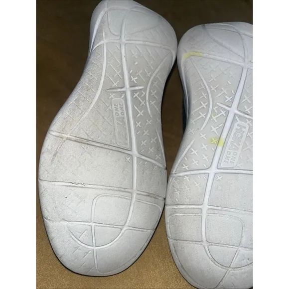 Hoka One One Mens Hupana Flow Wool 1105589 DSCG Gray Running Shoes Sneakers Sz 6