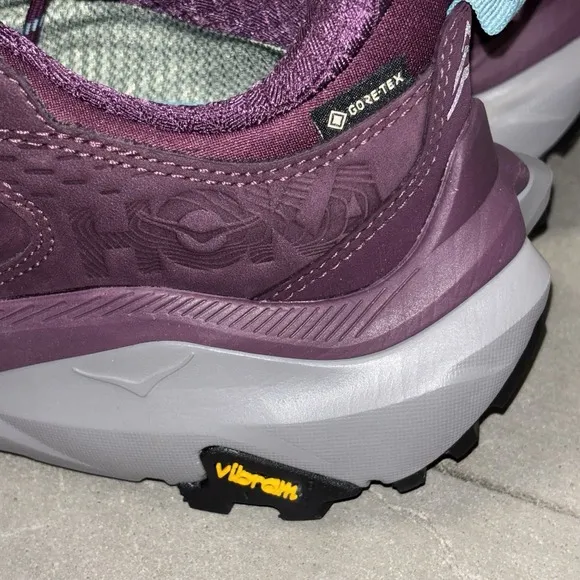 HOKA W KAHA 2 LOW GTX Low Hiking Boots Waterproof GRAPE WINE UNISEX 8 1/2 /40EU