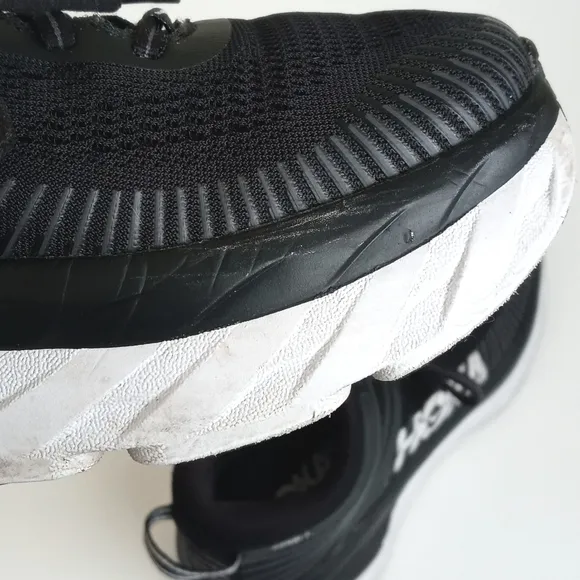 Hoka Women's Black Bondi 7 One On One Tennis Shoes Athletic Shoes Size 8