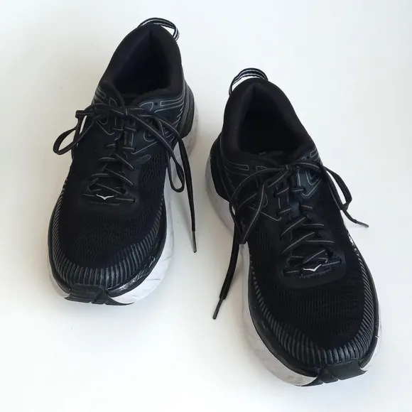 Hoka Women's Black Bondi 7 One On One Tennis Shoes Athletic Shoes Size 8