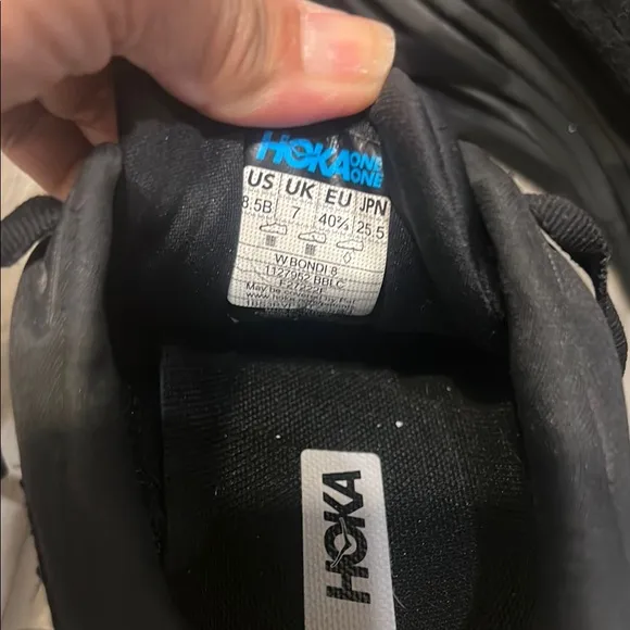 Hoka Womens Black Bondi 8 Athletic shoes size 8 1/2