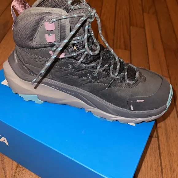 HOKA Women’s ONE ONE Kaha 2 GTX Z hiking boots