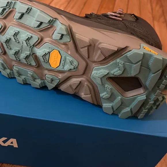 HOKA Women’s ONE ONE Kaha 2 GTX Z hiking boots