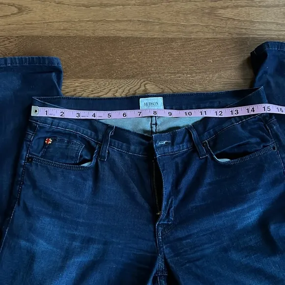 Hudson lightweight low rise dark blue sz 28 skinny jeans cotton Lycra blend