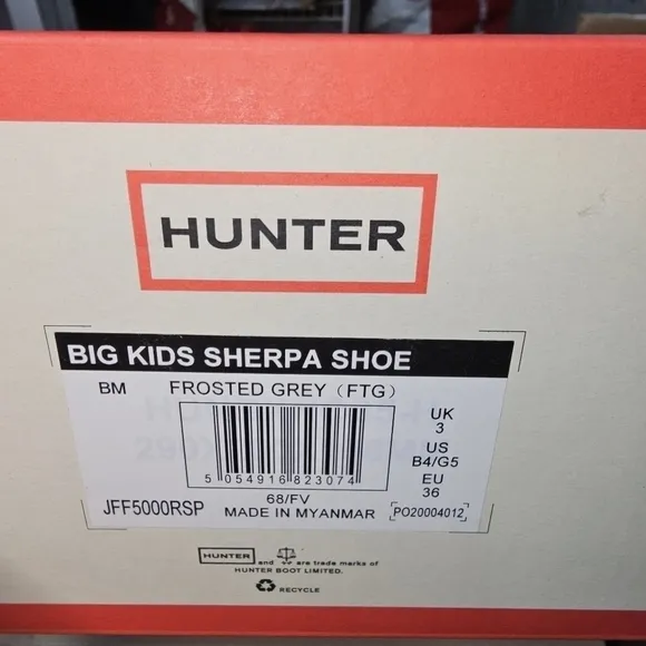 Hunter Big Kids sherpa rain shoes frosted grey   Size boys 4 ,girls 5 Eu 36