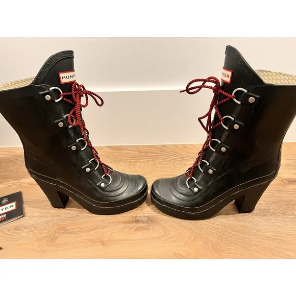 Hunter Gabby Women’s Black Rubber Heeled Boots Size US 8M / UK 7 / EU 40/41 Box