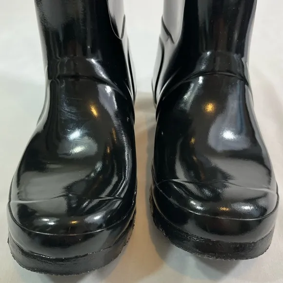 Hunter Original Tall Gloss Rain Boots Rubber Waterproof, Black, Women’s 8/EUR 39