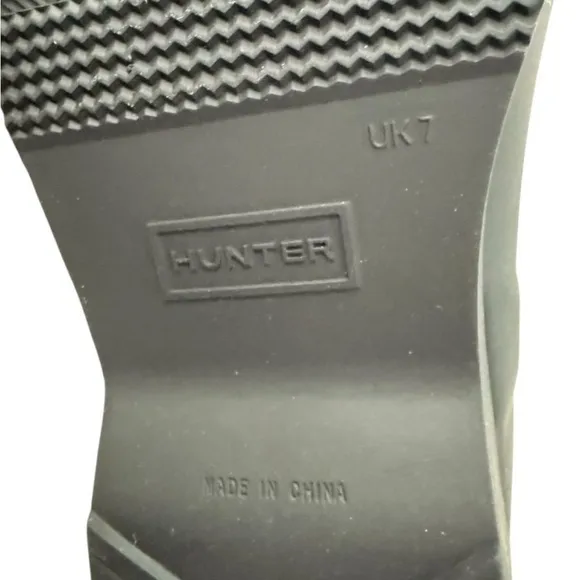 Hunter Play Short Hunter Logo Print Geometric Black and White Rain Boots Size 9