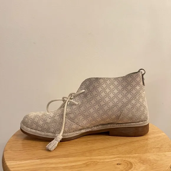 Hush Puppies Cyra Catelyn Leather Ankle Bootie Women’s 9