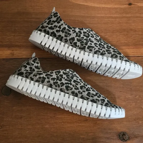 Ilse Jacobsen Hornbaek Tulip Leopard Print Eco-Friendly Slip-On Shoes - Size 38