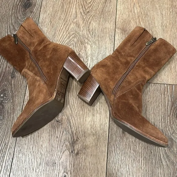 Italeau Brown Suede Waterproof Boots Size 37/6.5