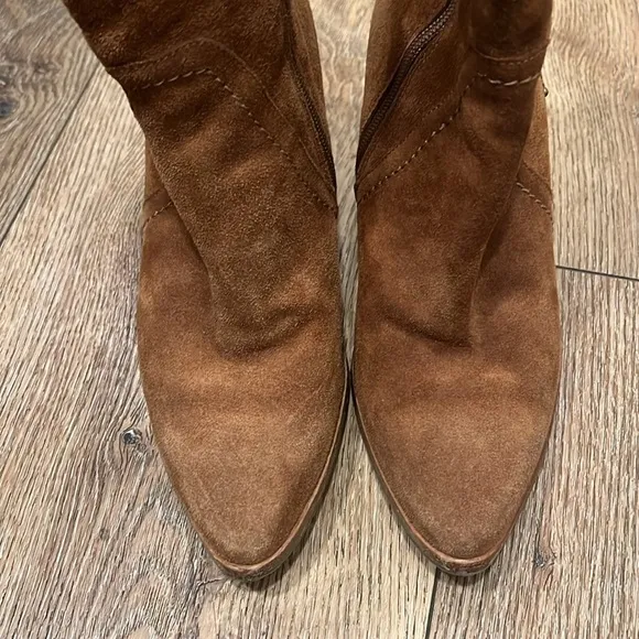 Italeau Brown Suede Waterproof Boots Size 37/6.5