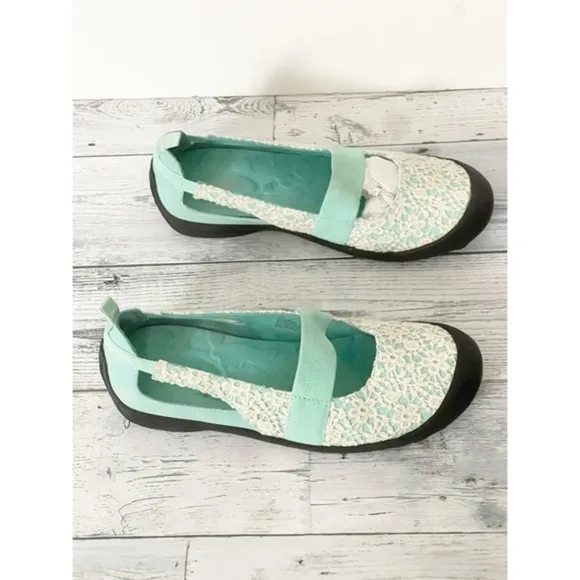 Jambu Women's Crochet Balerina Slip-on Shoes Sz 9