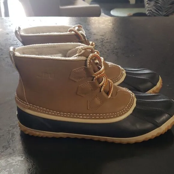 Jambu boots
