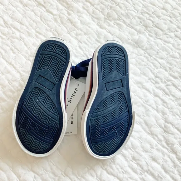 Janie and Jack NWT Toddler Shoes Size 8 White w/ Blue, Red &amp; Yellow Stripe