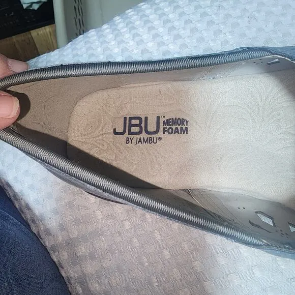 JBU EUC WOMENS SZ 8.5 PECAN WALKING SHOES
