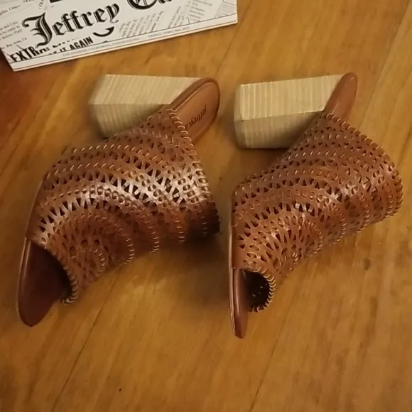Jeffrey Campbell brown shoes