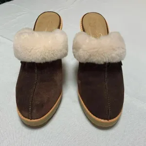 JESSICA SIMPSON Women’s Shoes, Clogs. Size 8. Fur Lined inside. Great Condition