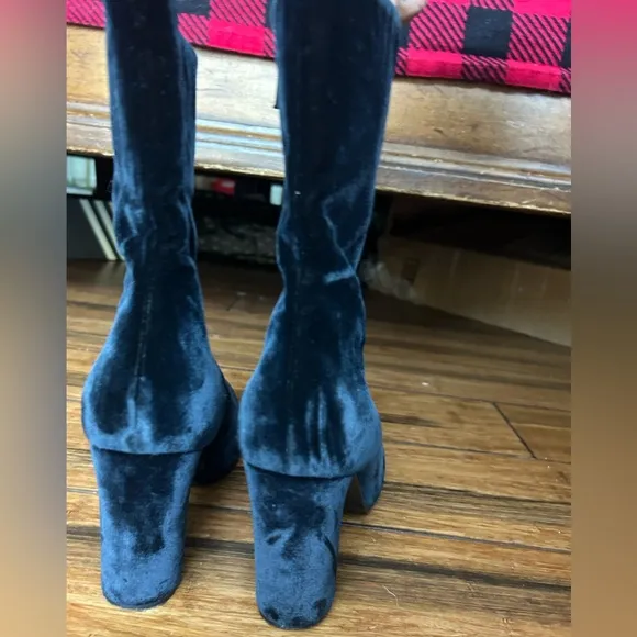 Jil Sander Black Velvet Heeled Boots with Sleek Silhouette 6.5