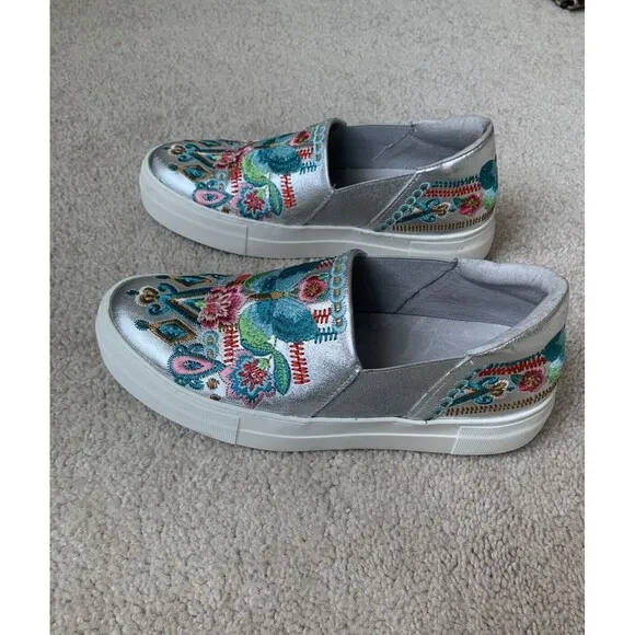 Johnny Was Vinny Butterfly Embroidered Slip On Sneakers Size 7