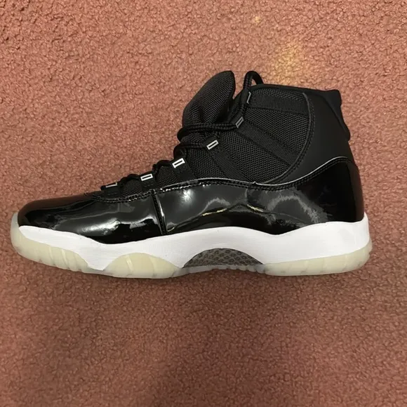 Jordan 11 RetroJubilee 25th Anniversary