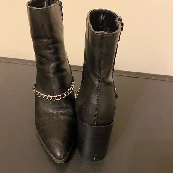 Journey Collection Women Monicco Ankle Boot Shoes Black Faux Leather, Size 8.5