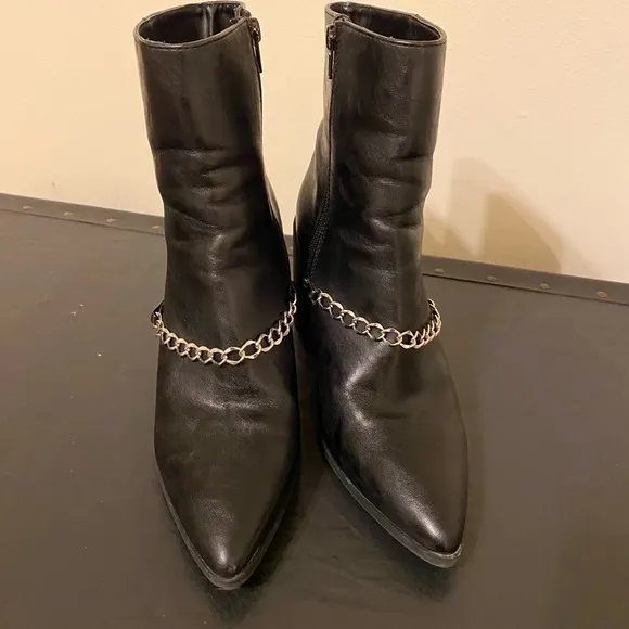 Journey Collection Women Monicco Ankle Boot Shoes Black Faux Leather, Size 8.5