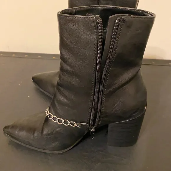 Journey Collection Women Monicco Ankle Boot Shoes Black Faux Leather, Size 8.5