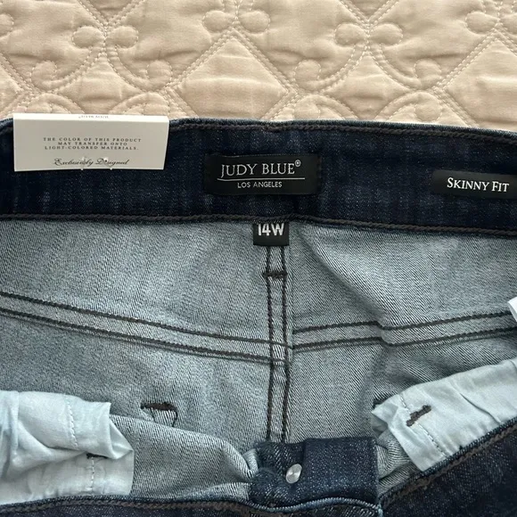 Judy Blue Skinny Fit High Rise Button Fly Jeans. NWT.  Size 14. Never Worn.