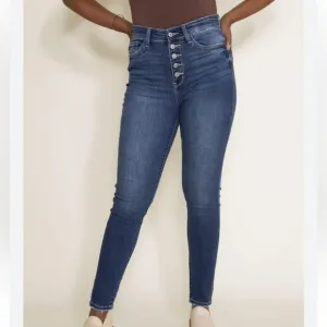 Judy Blue Skinny Fit High Rise Button Fly Jeans. NWT.  Size 14. Never Worn.