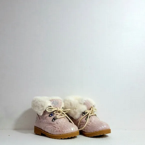 Juicy couture girl faux fur boots