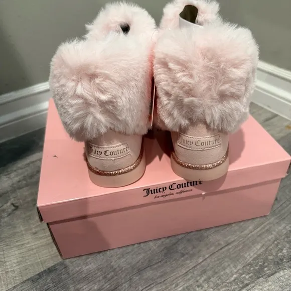 Juicy Couture Keeper‎ Faux Fur Winter Boots