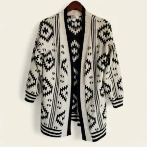 Kamana Aztec Print Chenille Cardigan – Size Large