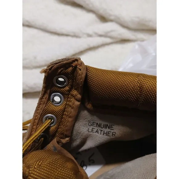 Kangaroo Boots Suede Size 8 1/2 Side Pockets Good Soles Look Almost Unworn