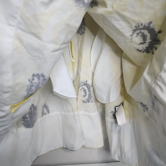 KATE SPADE Fiorella Daisy Floral Yellow Cap Sleeve Fit Flare Summer Dress Sz 2