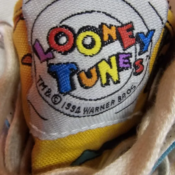 KEDS LOONEY TUNES RARE MENS SIZE 6 SHOES 1994CR,vans,converse,nike,adidas