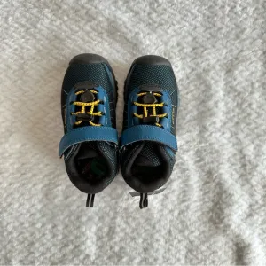 Keen Targhee Sport Mykonos Blue/Keen Yellow Sneakers size 8 Toddler