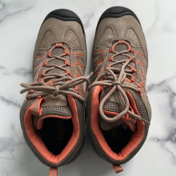 Keen Verdi II Mid Waterproof Lace Up Hiking Boots Size 9 NIB