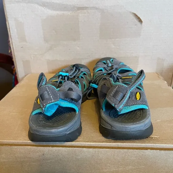KEEN Whisper Sandal Women Closed Toe Sport Teal Dark Shadow Ceramic Grey sz 9