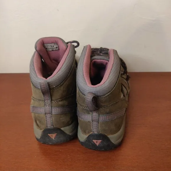 Keen Women's Hiking Boots Brown Lace Up Size 9.5.